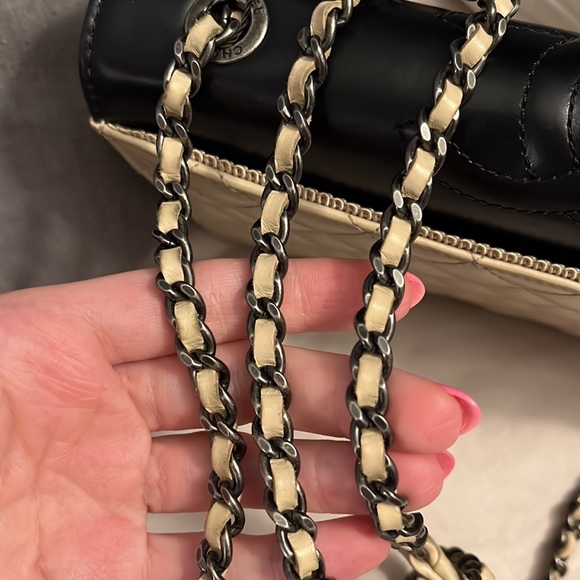Small Chanel Ballerine Flap Bag in Beige / black - Picture 15 of 16